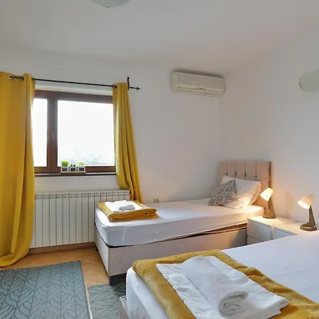 Apartment Aviator & Nikola Tesla Airport Belgrade