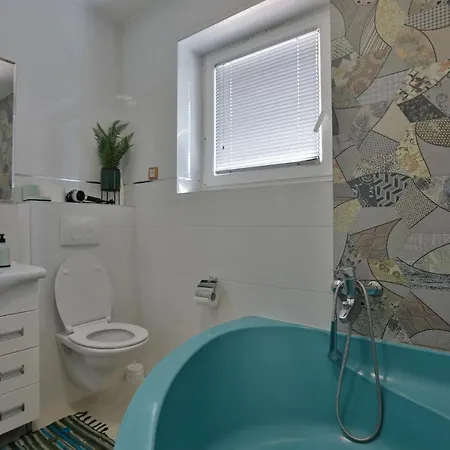 Apartment Aviator & Nikola Tesla Airport Belgrade Surcin