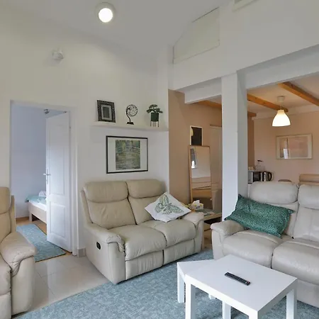 Appartement Aviator & Nikola Tesla Airport Belgrade Surčin