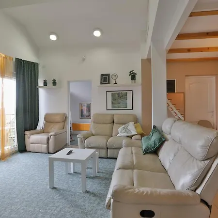 Appartement Aviator & Nikola Tesla Airport Belgrade *