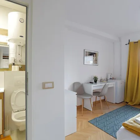 Aviator & Nikola Tesla Airport Belgrade Apartment Surcin