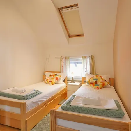 Aviator & Nikola Tesla Airport Belgrade Appartement